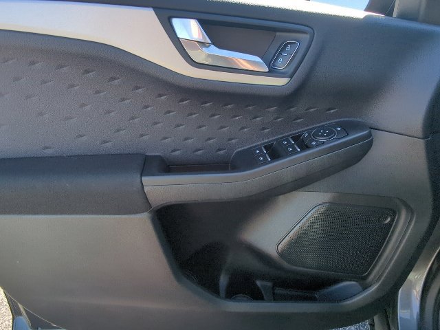Used 2014 Ford Escape Titanium AWD/4WD image 12
