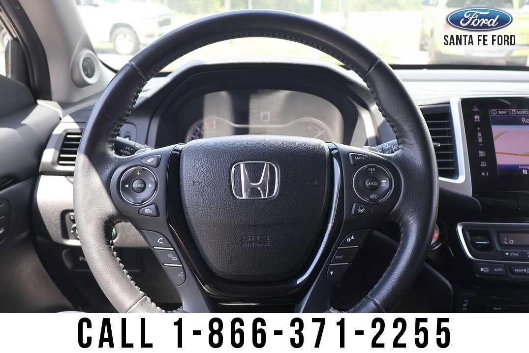 Used 2017 Honda Pilot Touring image 35