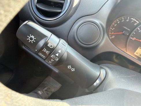Used 2024 Mitsubishi Mirage ES FWD image 32