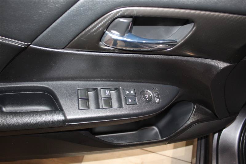 Used 2016 Honda Accord Sport image 21