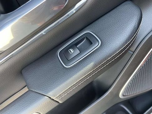 Used 2023 RAM 1500 Laramie AWD/4WD image 17
