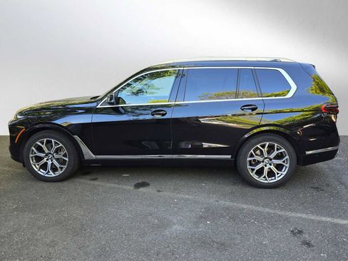 Used 2025 BMW X7 xDrive40i AWD/4WD image 6