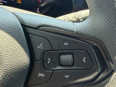 Used 2025 Chevrolet TrailBlazer LT FWD image 21