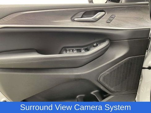 Used 2023 Jeep Grand Cherokee Limited w/ Luxury Tech Group II image 14