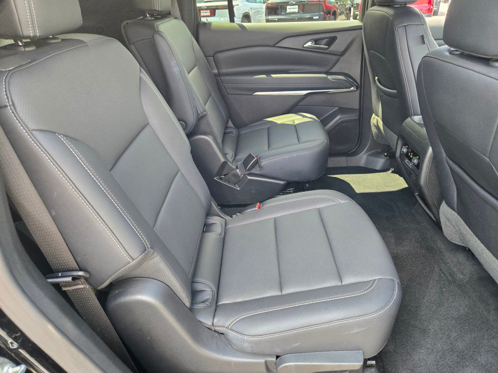 Certified 2026 Chevrolet Traverse LT AWD/4WD image 11