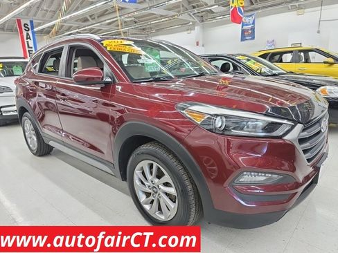 Used 2017 Hyundai Tucson SE AWD/4WD image 1