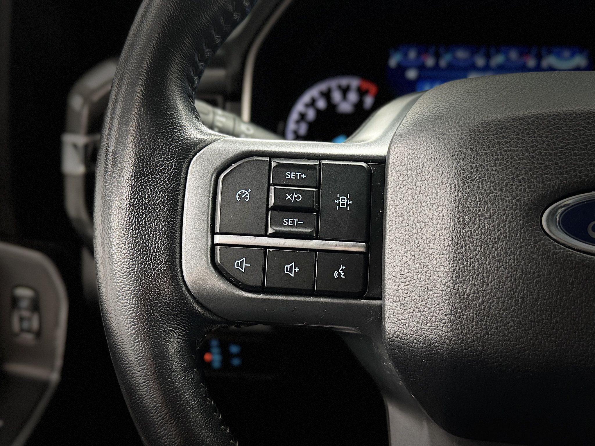 Used 2022 Ford F150 XLT w/ Equipment Group 302A High AWD/4WD image 21