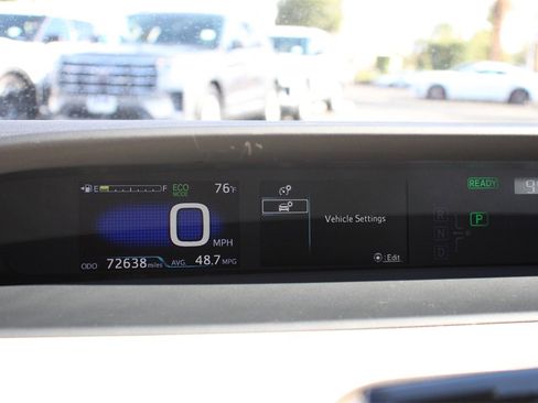 Used 2019 Toyota Prius XLE image 31