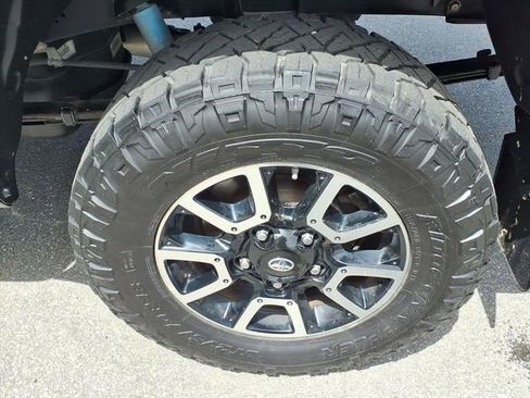 Used 2018 Toyota Tundra SR5 w/ TRD Off Road Package AWD/4WD image 9