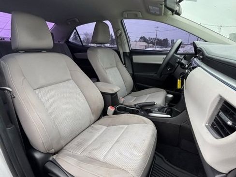 Used 2016 Toyota Corolla LE image 14