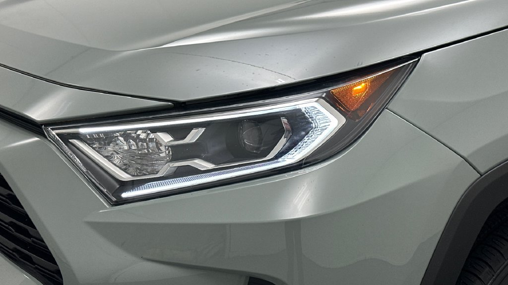 Certified 2021 Toyota RAV4 XLE w/ Convenience Package AWD/4WD image 22