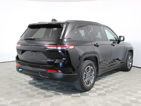 Used 2023 Jeep Grand Cherokee Trailhawk AWD/4WD image 48