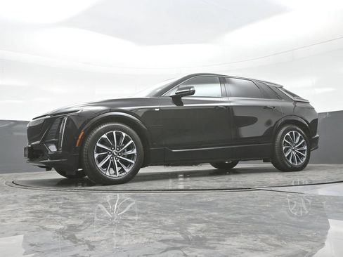 Certified 2024 Cadillac Lyriq Sport w/ LPO, Floor Liner Package AWD/4WD image 26