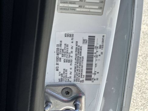 Used 2015 Ford Transit Connect XL FWD image 31