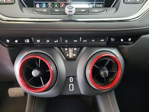 Used 2022 Chevrolet Blazer RS w/ Enhanced Convenience Package image 29