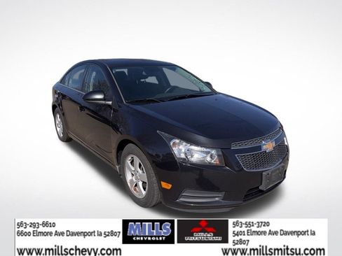 Used 2014 Chevrolet Cruze LT w/ Technology Package image 2