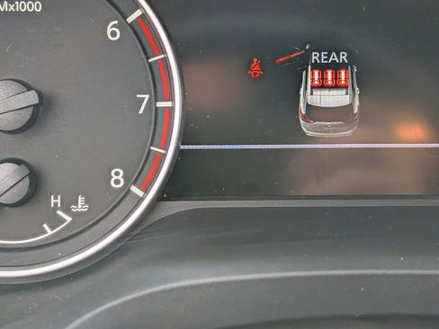 Certified 2025 Nissan Rogue S FWD image 23