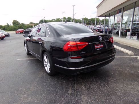 Used 2016 Volkswagen Passat 1.8T S FWD image 7