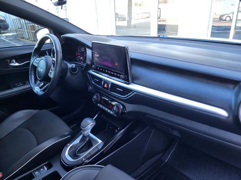 Used 2023 Kia Forte GT-Line w/ GT-Line Premium Package image 34