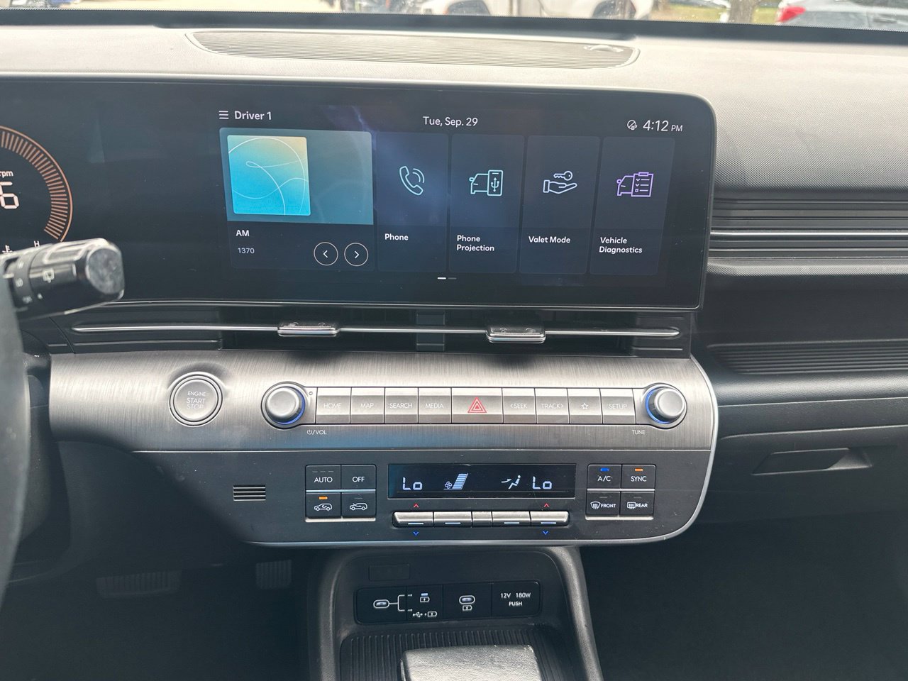 Used 2025 Hyundai Kona SEL FWD image 18