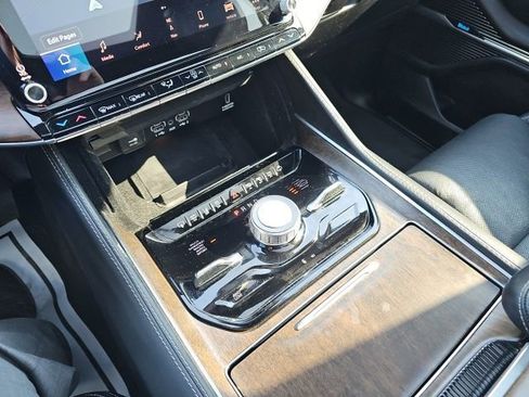 Used 2022 Jeep Grand Wagoneer Series I w/ Flexible Seating Group image 16