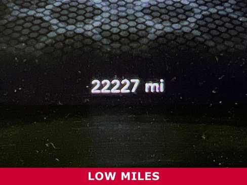 Used 2023 Dodge Charger SXT w/ Cold Weather Package image 17