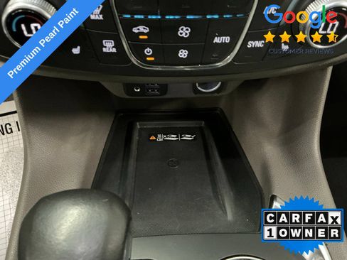 Used 2021 Chevrolet Traverse Premier FWD image 26
