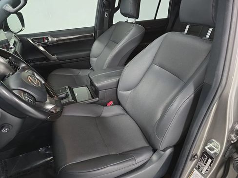 Used 2022 Lexus GX 460 Premium w/ Premium Plus Package AWD/4WD image 5