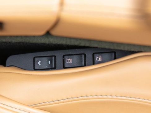 Used 2008 Aston Martin V8 Vantage Roadster image 95