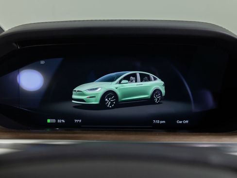 Used 2023 Tesla Model X AWD/4WD image 37