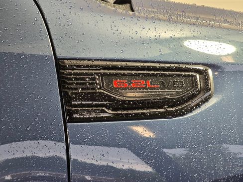 Used 2024 GMC Sierra 1500 Denali AWD/4WD image 10