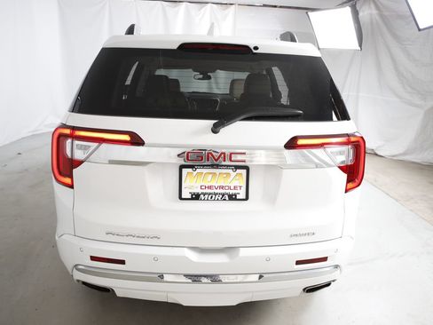 Used 2023 GMC Acadia Denali AWD/4WD image 4