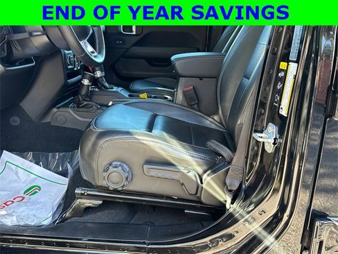 Used 2022 Jeep Wrangler Unlimited Sahara w/ Cold Weather Group image 9