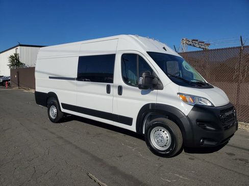 New 2026 RAM ProMaster 3500 w/ Crew Van Package image 3