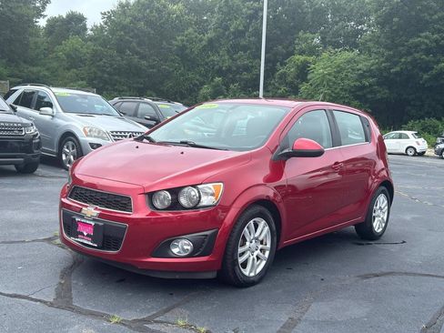Used 2014 Chevrolet Sonic LT w/ Wheels and Fog Lamp Package image 7