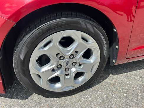 Used 2010 Ford Fusion SE FWD image 6