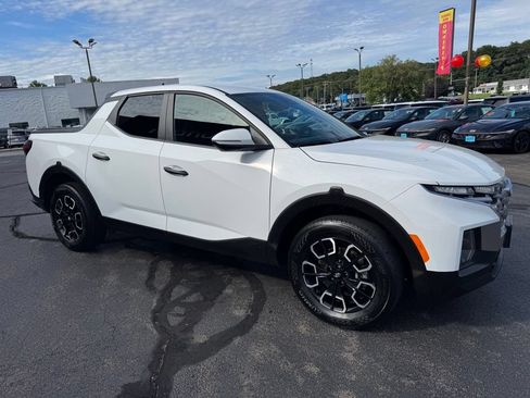 Used 2024 Hyundai Santa Cruz SEL AWD/4WD image 3