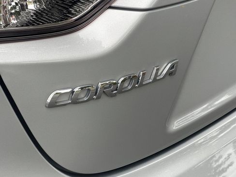 Used 2024 Toyota Corolla LE FWD image 37