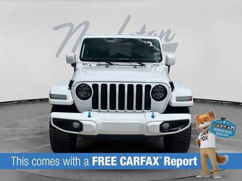Used 2022 Jeep Wrangler Unlimited Sahara AWD/4WD image 2