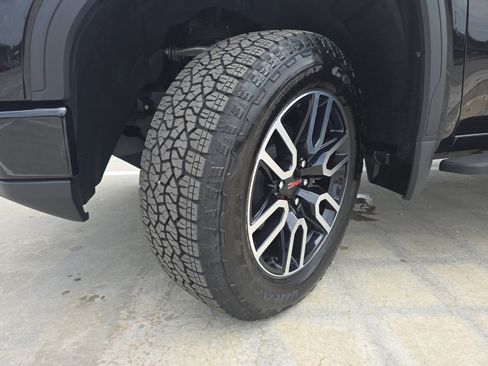 Used 2026 GMC Sierra 1500 AT4 w/ AT4 Premium Package AWD/4WD image 33
