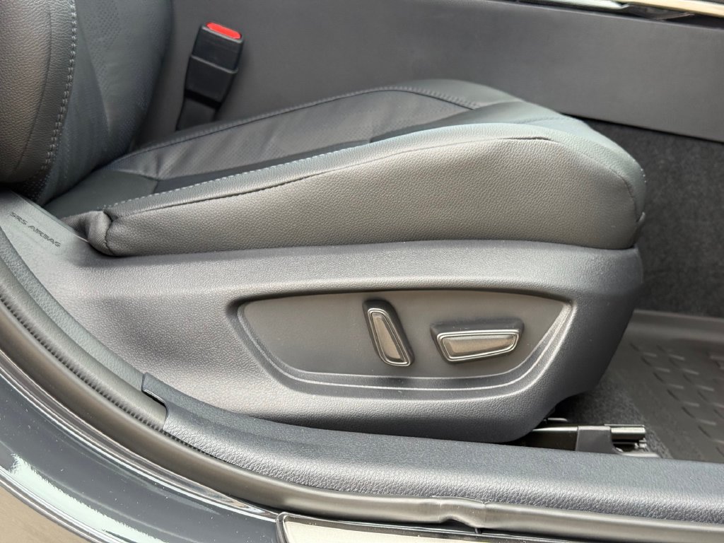 New 2026 Toyota Camry XSE FWD image 25