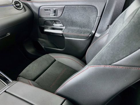 New 2026 Mercedes-Benz GLA 250 4MATIC image 25