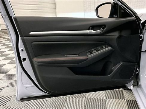 New 2026 Nissan Altima 2.5 SR FWD image 32