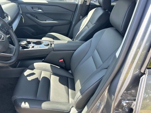 New 2026 Nissan Rogue SV AWD/4WD image 15