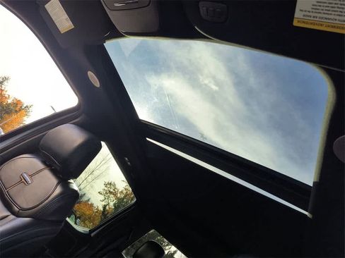 Used 2022 Ford F150 Platinum image 22