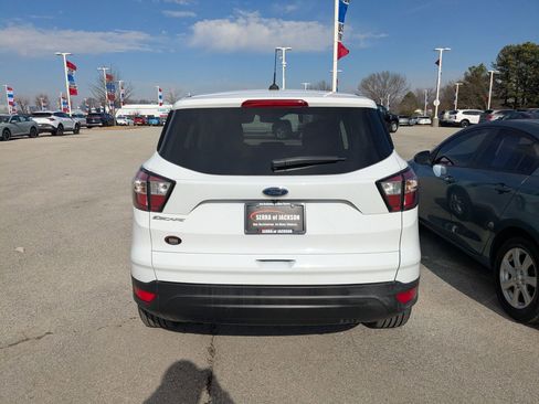 Used 2018 Ford Escape S image 4