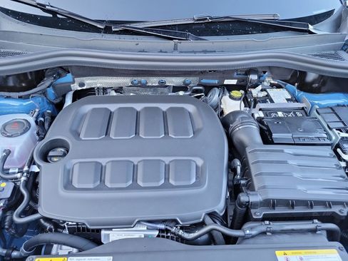 New 2026 Volkswagen Tiguan SE AWD/4WD image 16