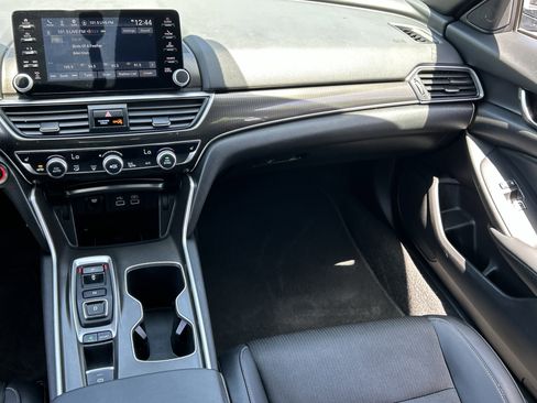 Used 2022 Honda Accord Sport image 14