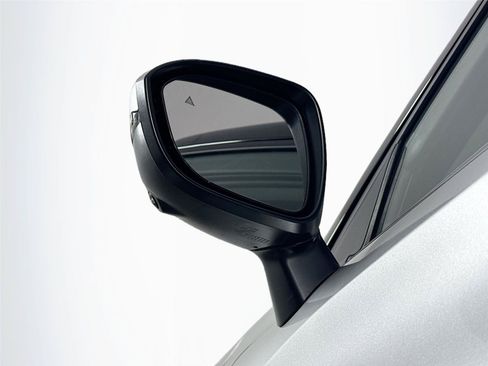Used 2024 Mitsubishi Outlander SEL FWD image 5
