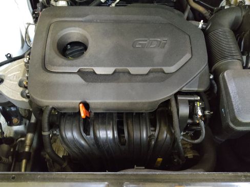 Used 2018 Hyundai Santa Fe Sport AWD/4WD image 30